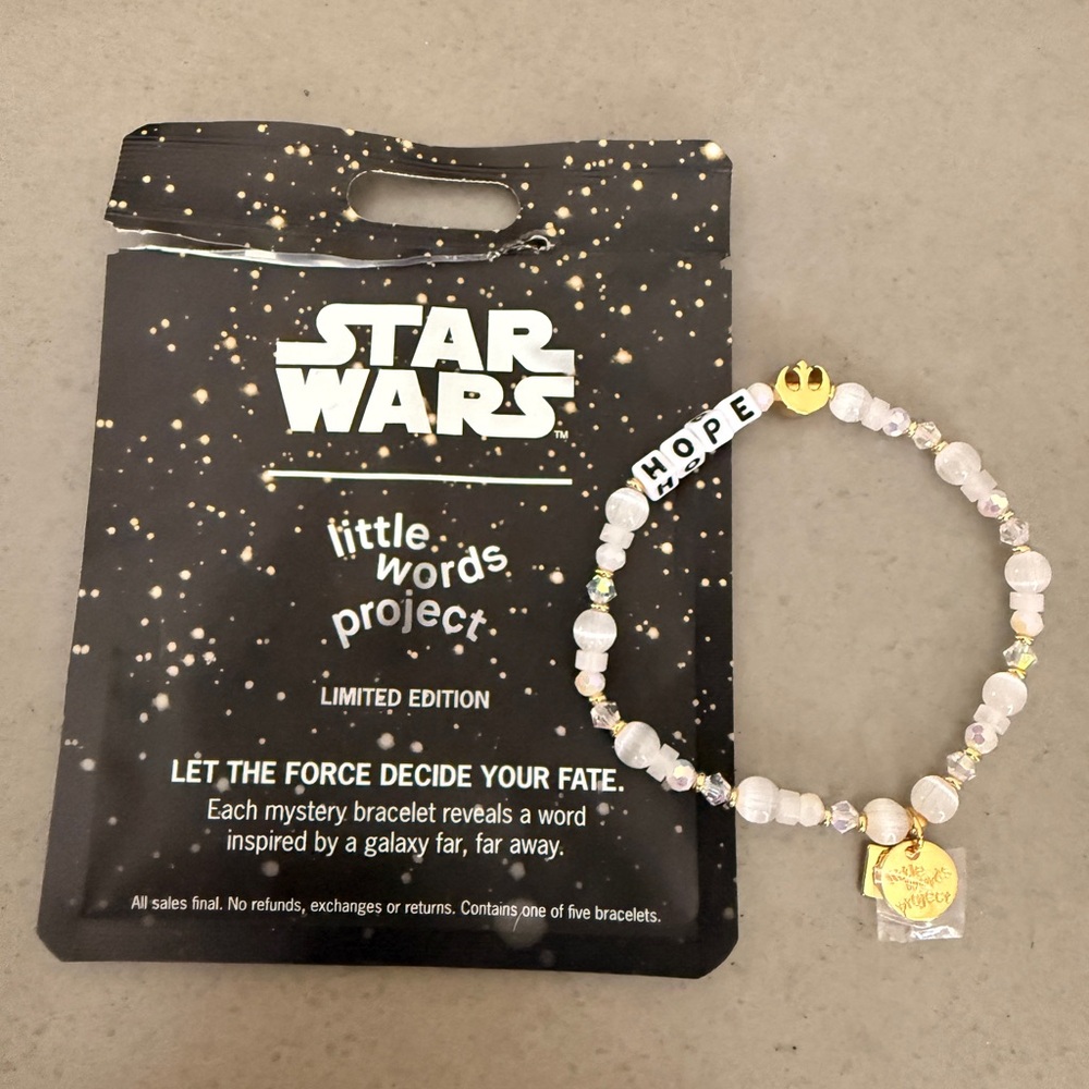Star Wars x Disney Little Words Project “HOPE” Bracelet
